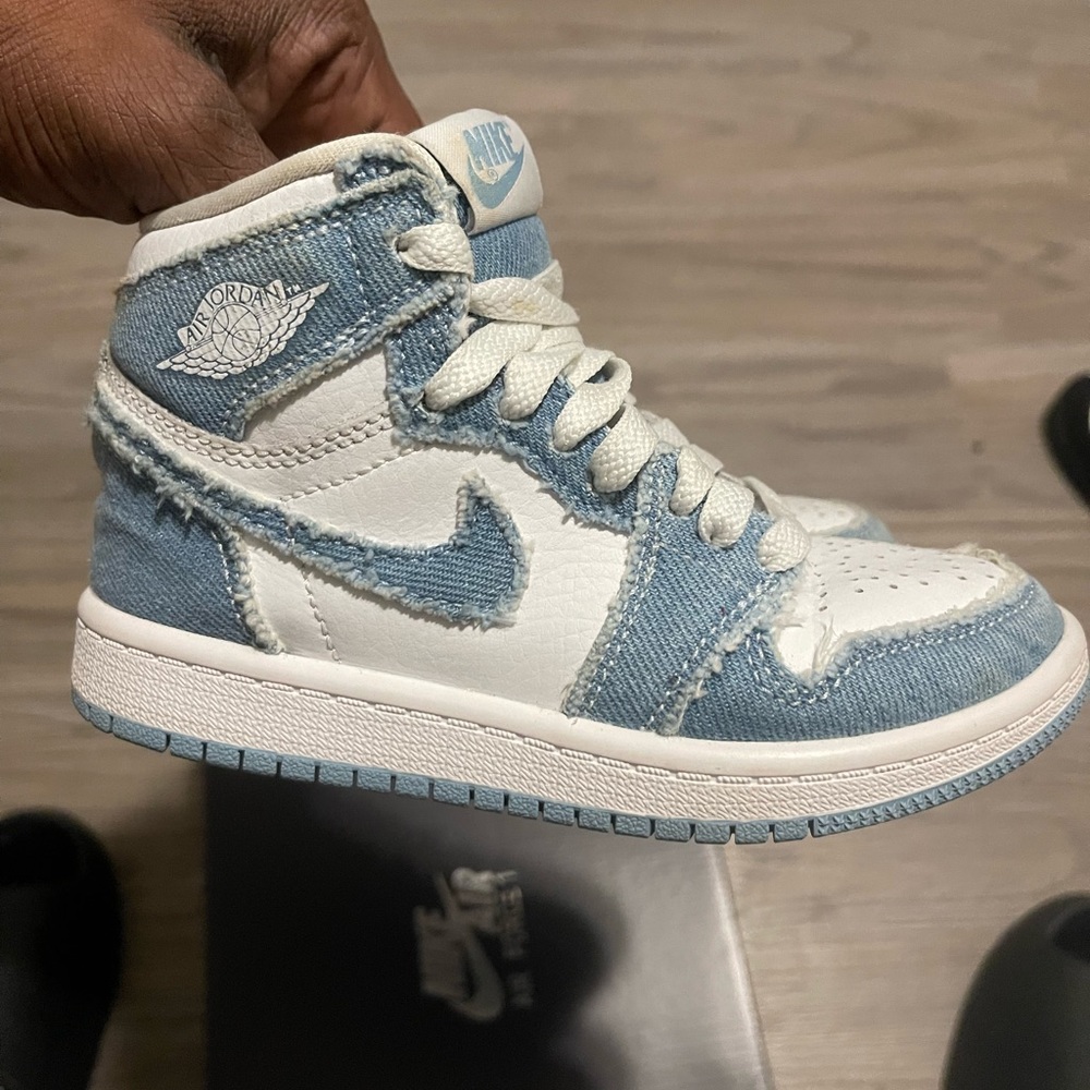 Air Jordan 1 Denim
